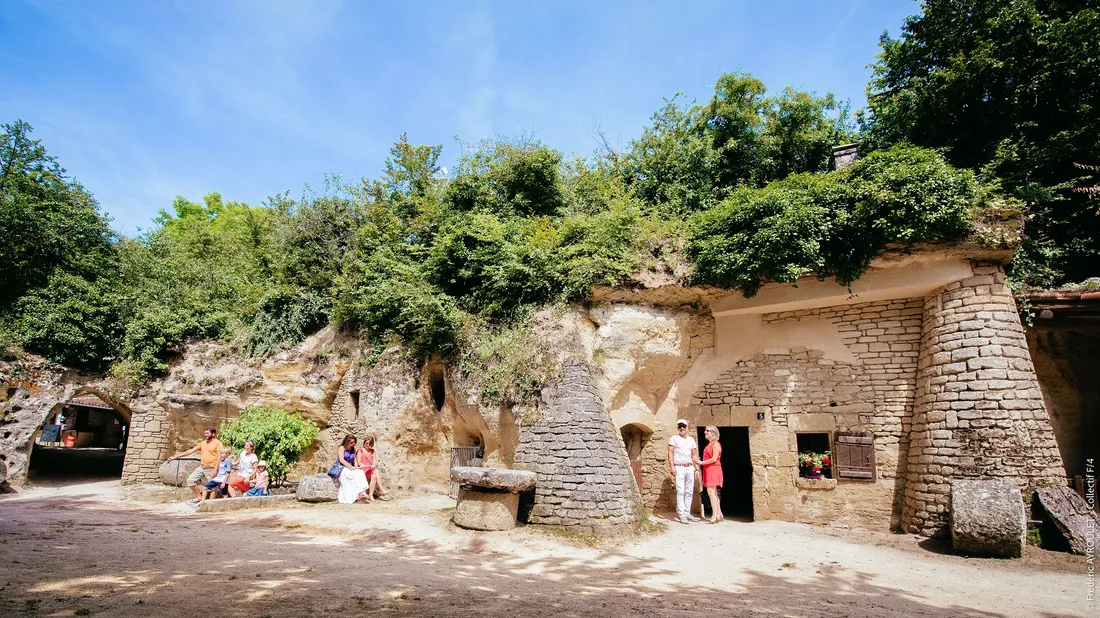 Saumur, Village Rochemenier